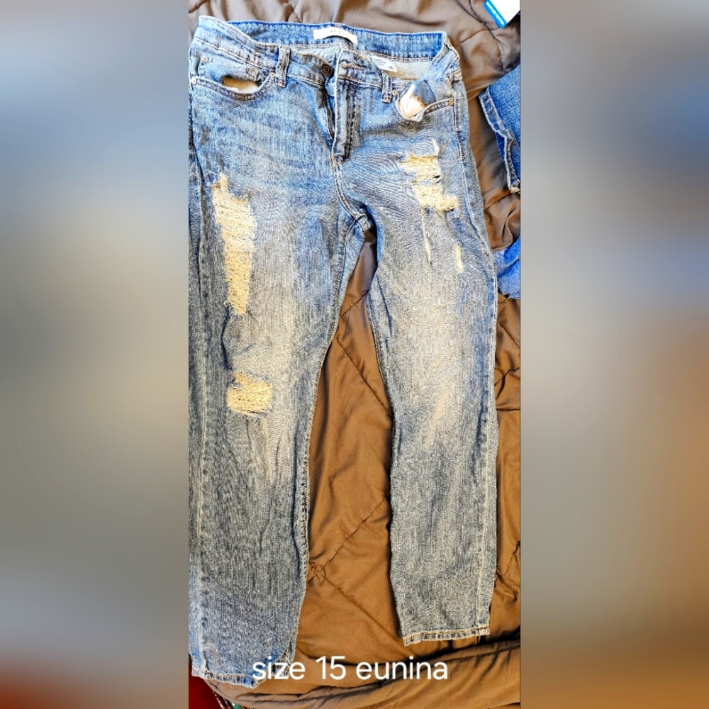 Jeans